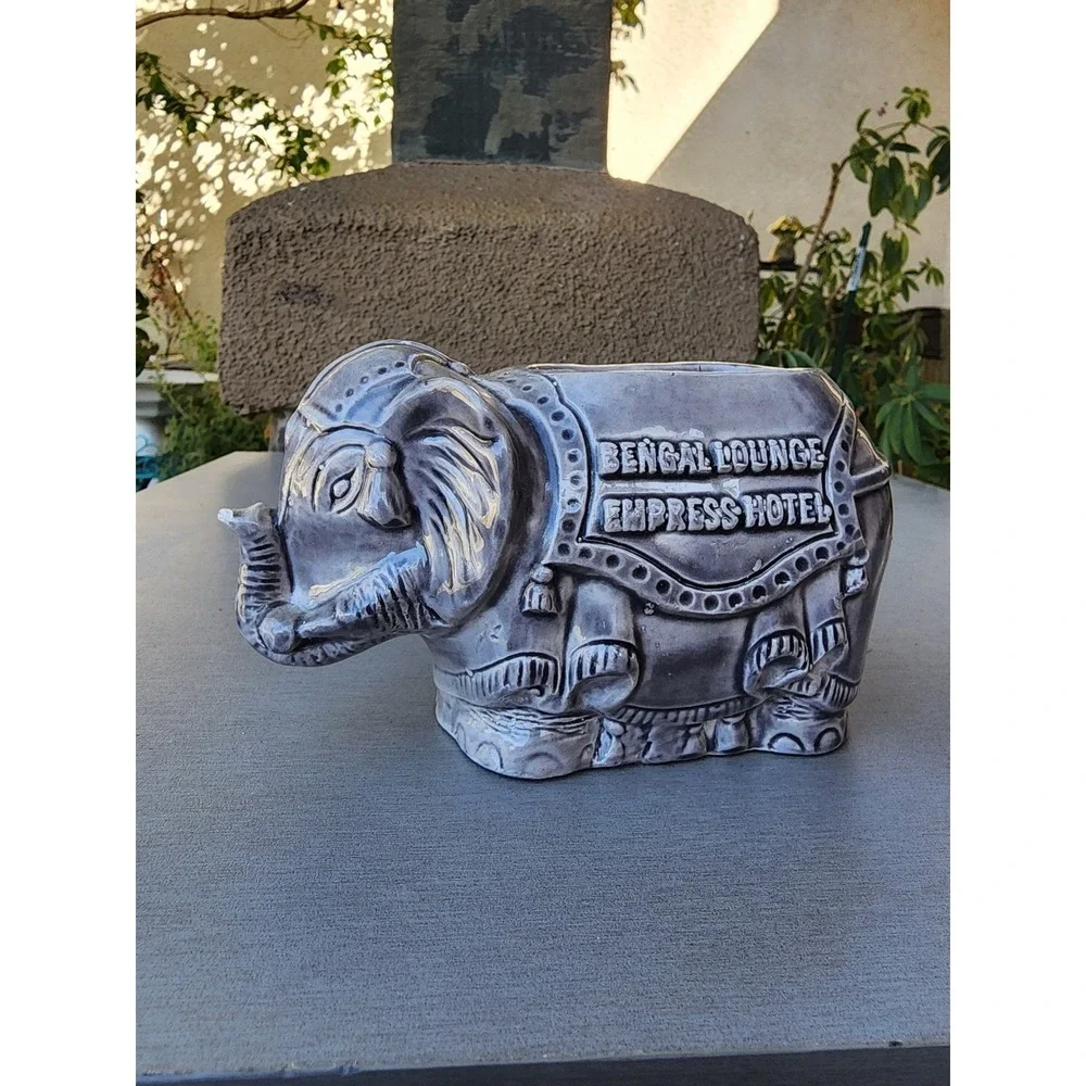 VTG. Bengal Lounge Empress Hotel Souvenir Collectible  Elephant Planter